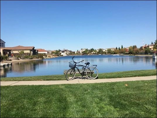 sixthreezero Around the Block Men's 26" 21 Speed Cruiser Bicycle