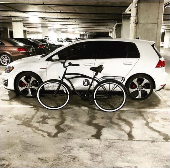 sixthreezero Around the Block Men's 26" 21 Speed Cruiser Bicycle