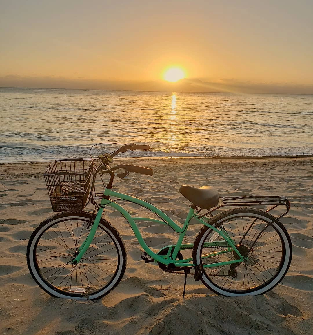 sixthreezero Around the Block Men's 26" 21 Speed Cruiser Bicycle