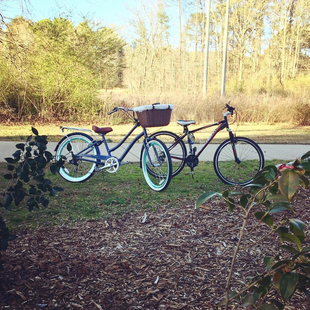 sixthreezero EVRYjourney Women's 26" 21 Speed Step-Through Touring Hybrid Bicycle