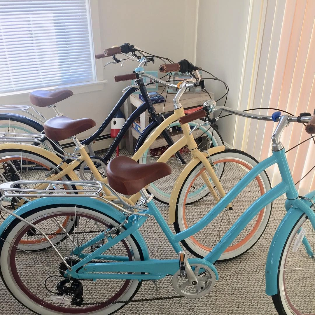 sixthreezero EVRYjourney Women's 26" 21 Speed Step-Through Touring Hybrid Bicycle