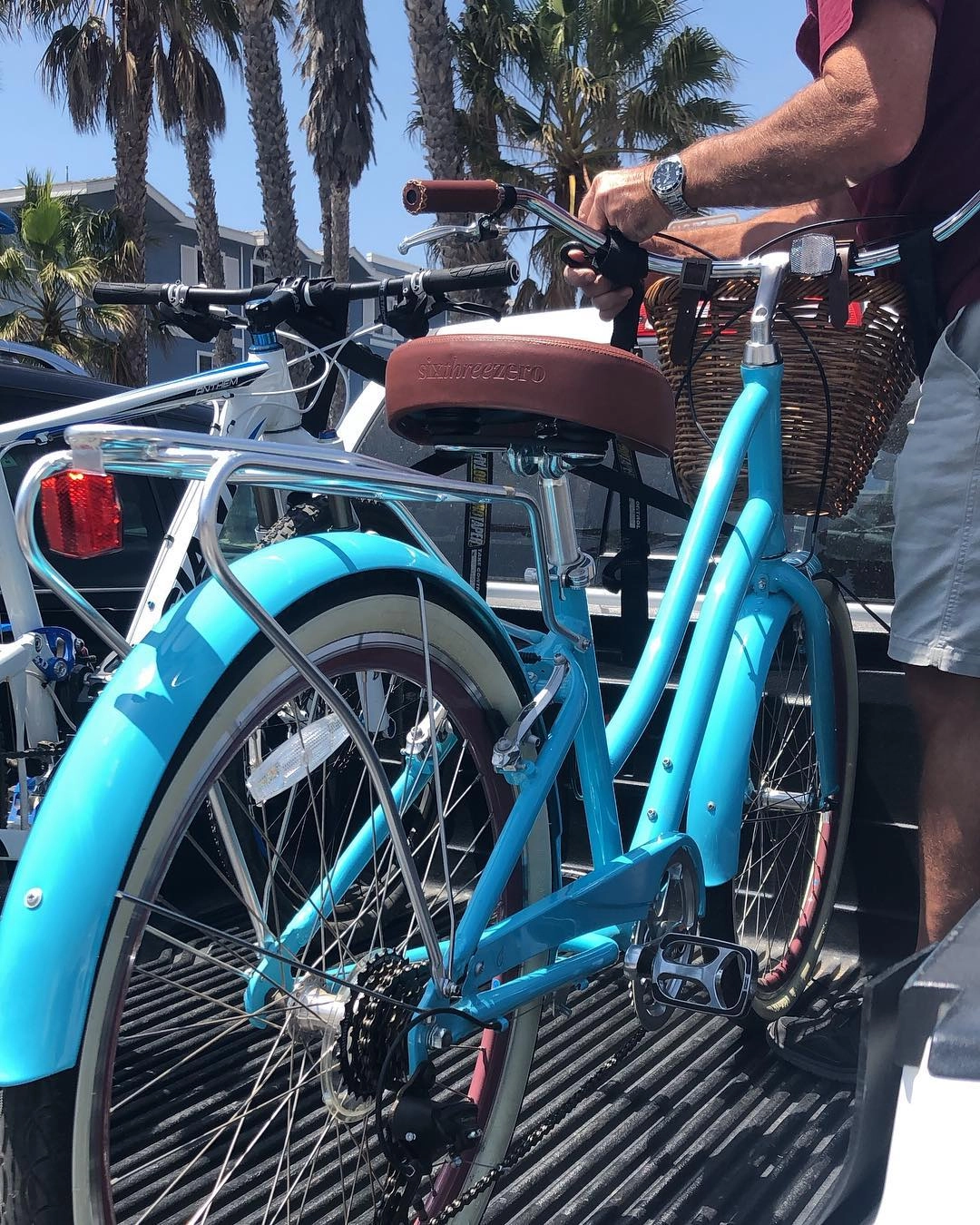 sixthreezero EVRYjourney Women's 26" 21 Speed Step-Through Touring Hybrid Bicycle