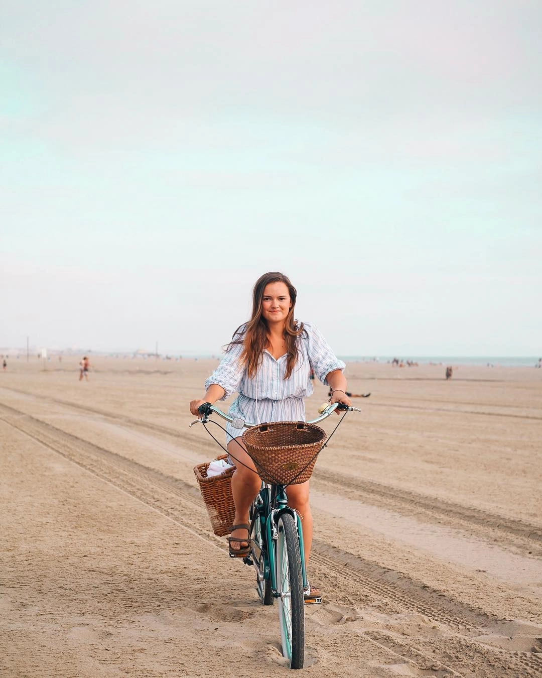 sixthreezero EVRYjourney Women's 26" 21 Speed Step-Through Touring Hybrid Bicycle