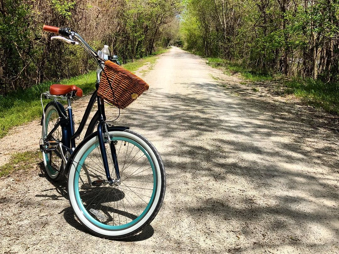 sixthreezero EVRYjourney Women's 26" 21 Speed Step-Through Touring Hybrid Bicycle